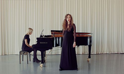 Sängerin Eira Sjaastad Huse und Pianistin Olga Jørgensen